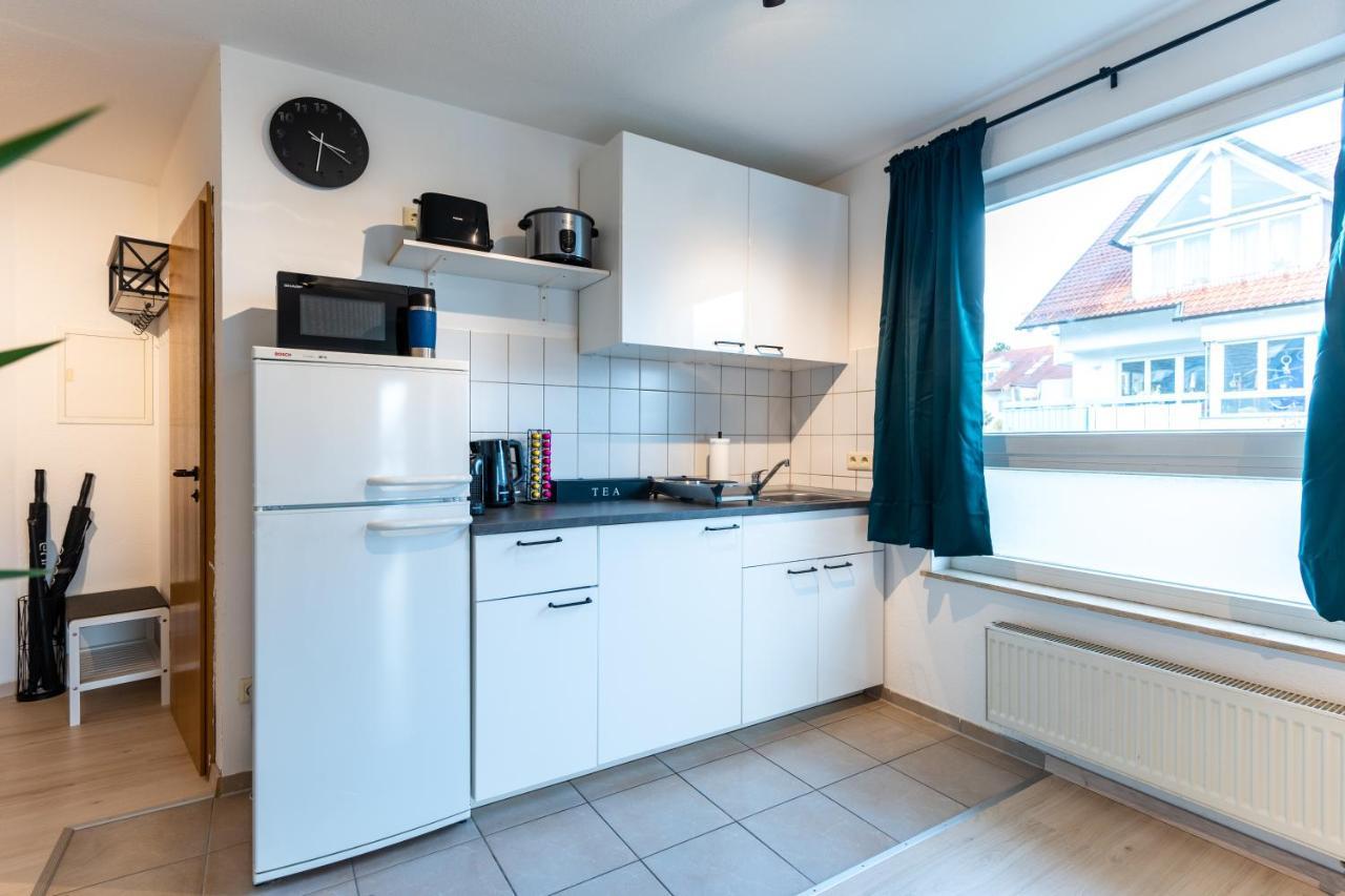 Mercedes I Stuttgart I Kitchen I Office I Parkplatz