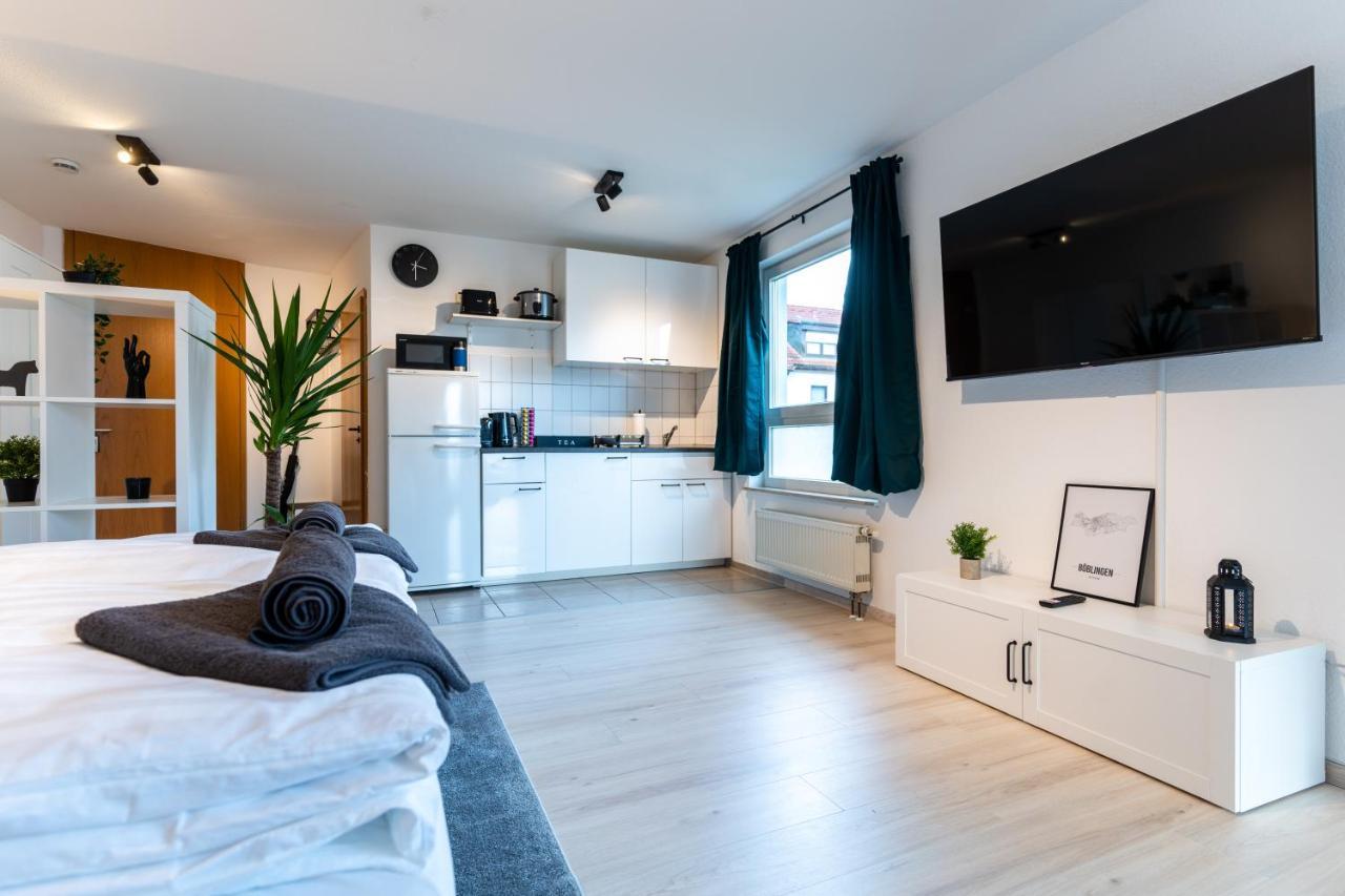 Lejlighed Mercedes I Stuttgart I Kitchen I Office I Parkplatz Böblingen